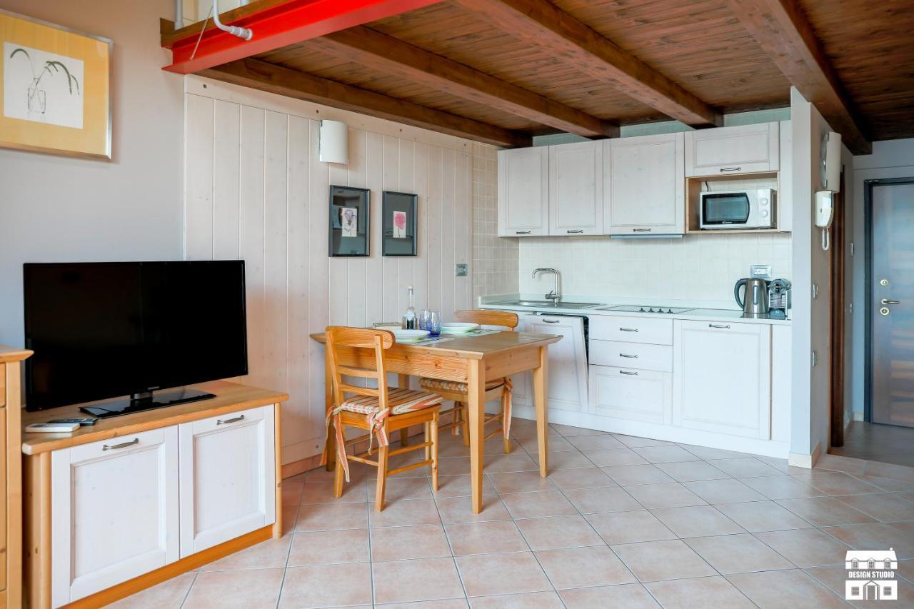 Cozy Cottage By Design Studio Bellano Exteriör bild